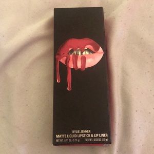 Kylie lip kit (Posie K)